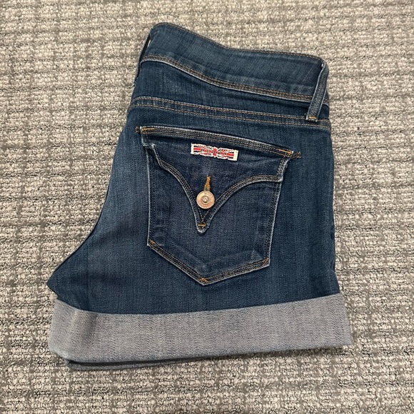 Hudson Croxley Mid-Thigh Shorts - Picture 5 of 7